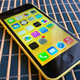 Imagen para el artículo titulado iPhone 5c, análisis: el plástico nunca fue tan bello (y caro)